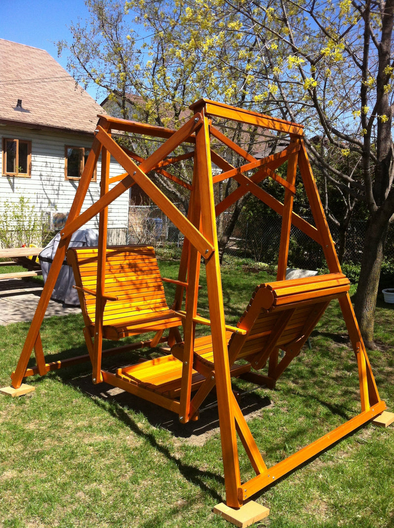 Wooden Classic Garden Swing in Clear Cedar, Mahogany Glossy