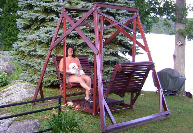 Wooden Classic Garden Swing in Clear Cedar, Golden Glossy