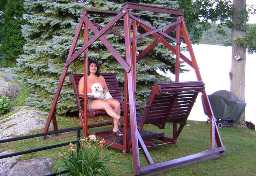 Wooden Classic Garden Swing in Clear Cedar, Golden Glossy