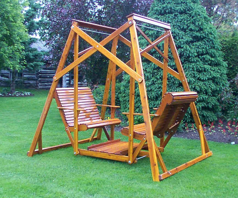 Wooden Classic Garden Swing in Knotted Cedar, Mahogany Glossy